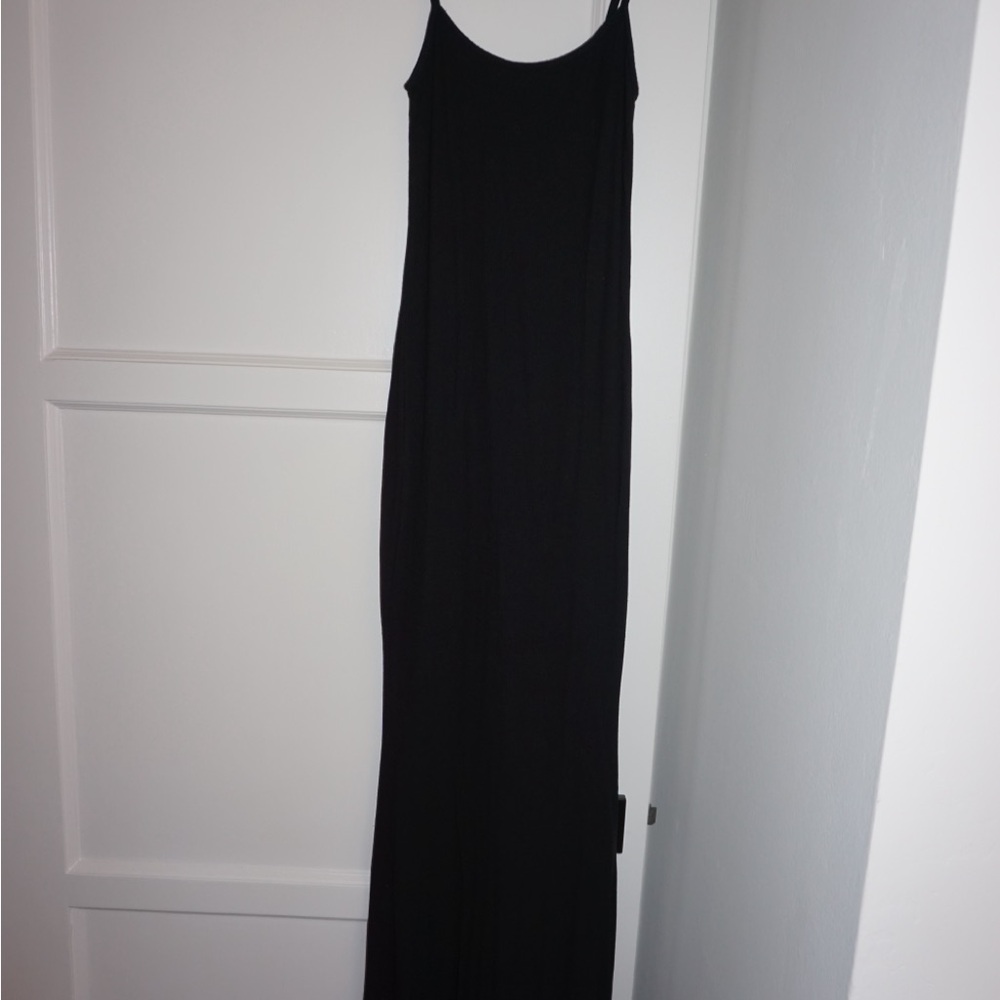 Elegant Black Maxi Dress